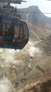 In volo sul vulcano ad Hakone